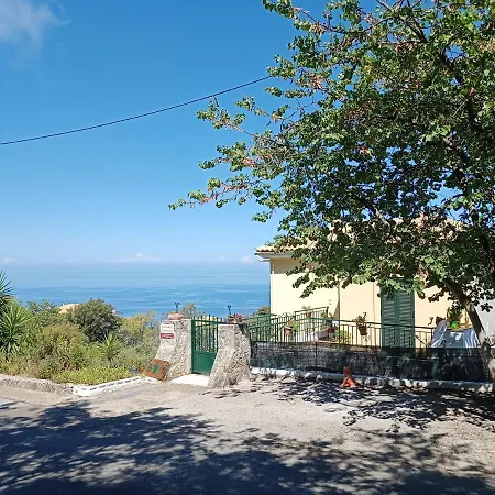 Alexandra's * Kalamitsi (Lefkada)