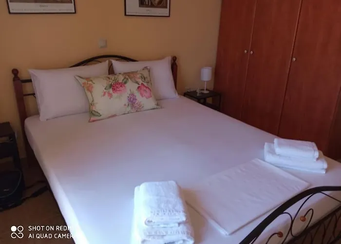 Alexandra's Apartman Kalamíci